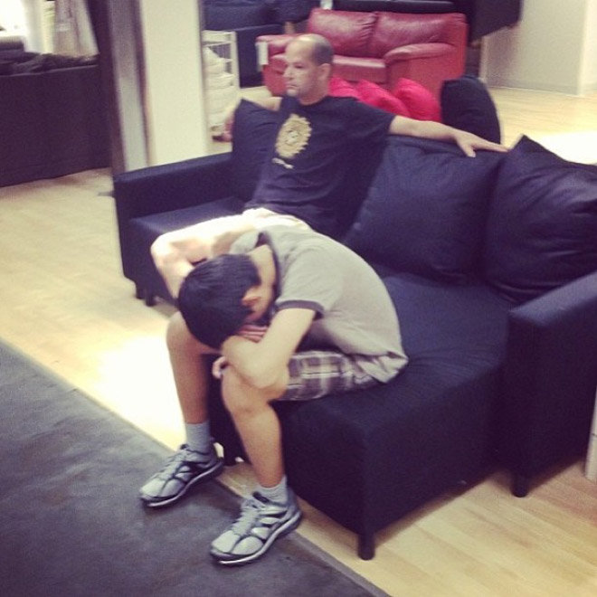 TFW shopping with the wifey. We've all gone through this, even with family... Am I the only one here who like shopping with my gf?